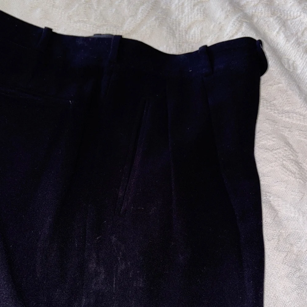Gently Loved Classic Black Men's Pants by Donna Karan